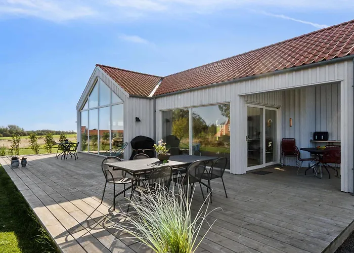 Modern With Sea View For 8 Дом отдыха *