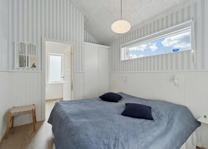 Modern With Sea View For 8